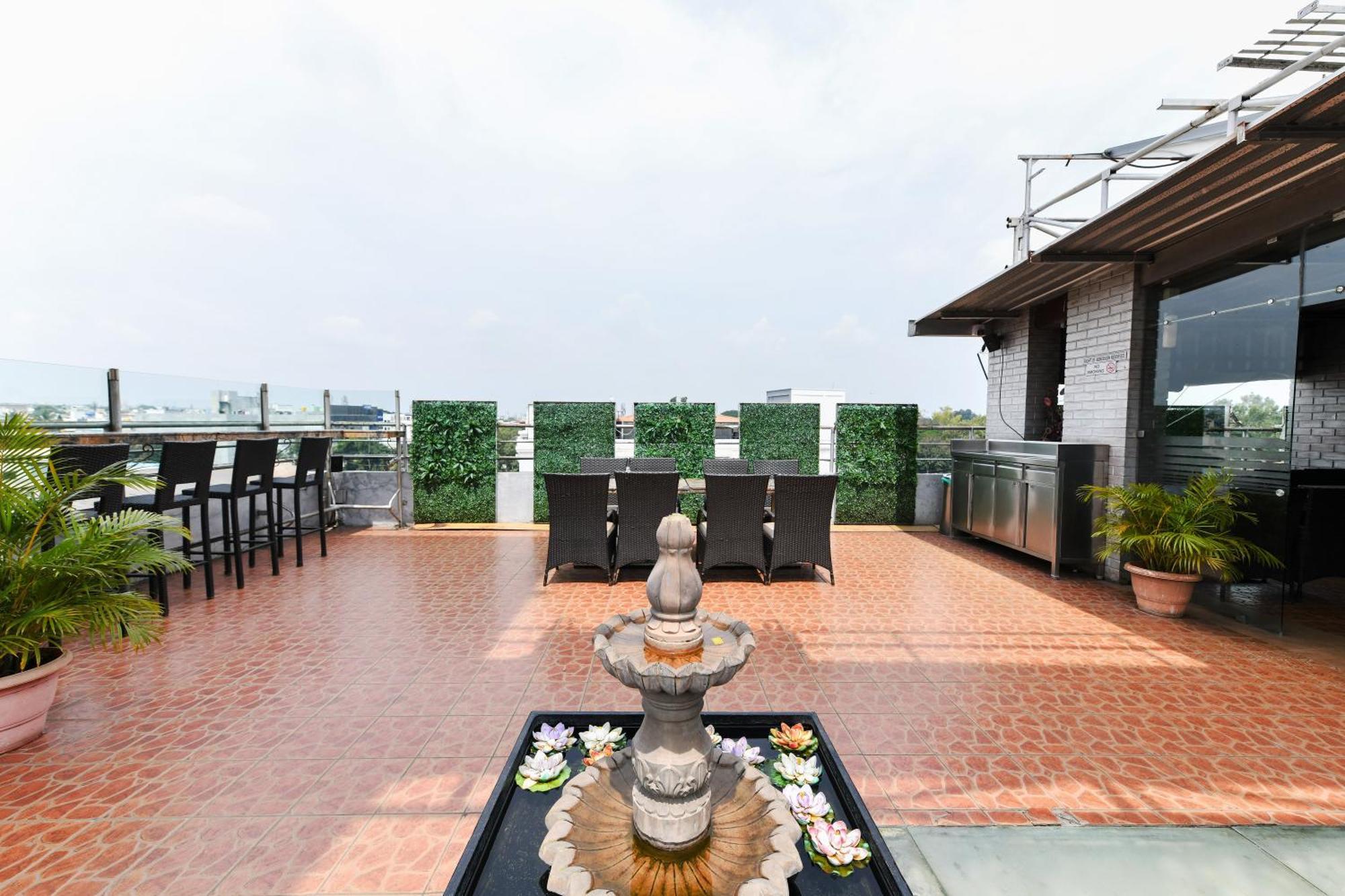 Hotel Roopa Mysore Eksteriør bilde